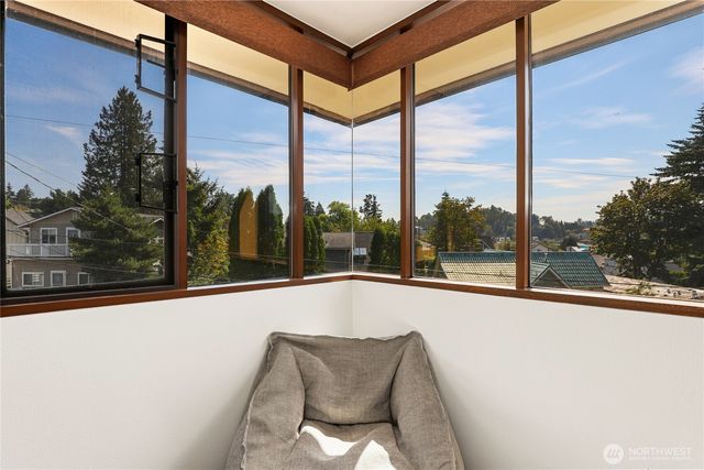3921 S Angeline Street, Seattle, WA 98118