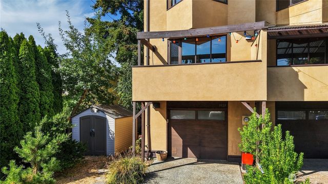 3921 S Angeline Street, Seattle, WA 98118
