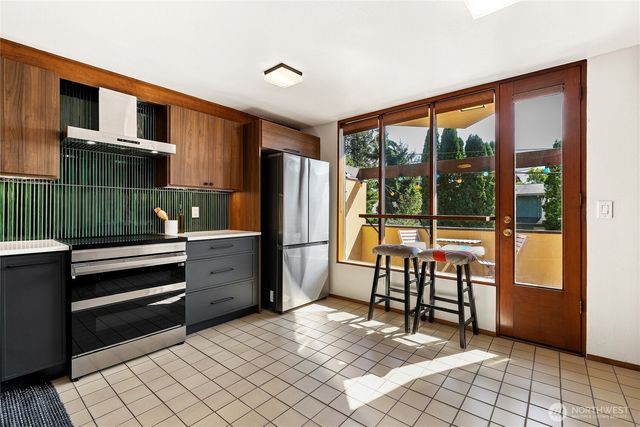 3921 S Angeline Street, Seattle, WA 98118