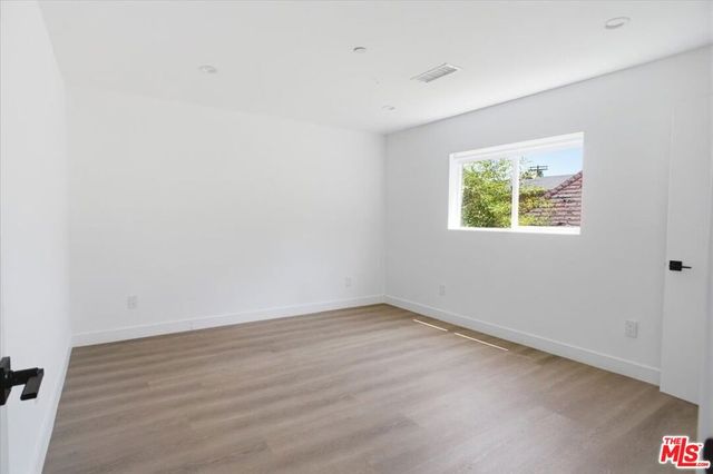14167 Calvert Street, Los Angeles, CA 91401