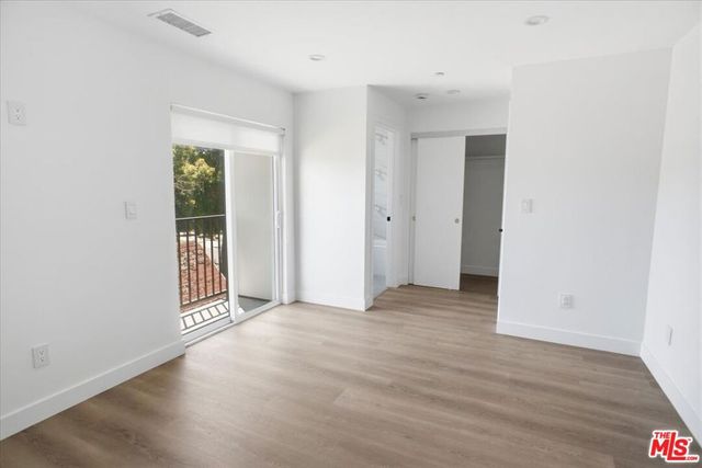 14167 Calvert Street, Los Angeles, CA 91401