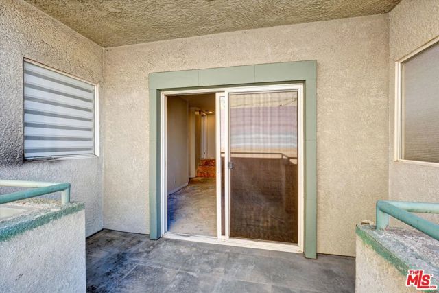 621 E Olive Avenue 106, Burbank, CA 91501