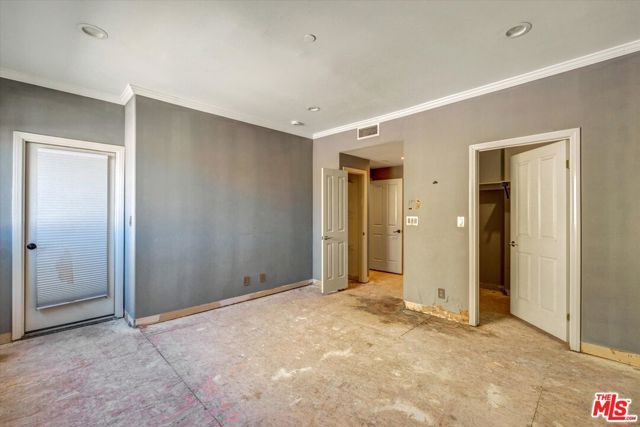 621 E Olive Avenue 106, Burbank, CA 91501