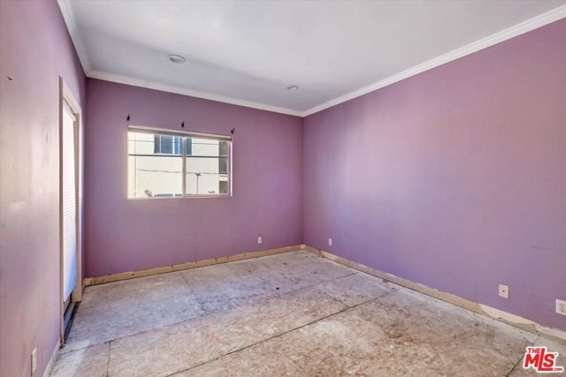 621 E Olive Avenue 106, Burbank, CA 91501