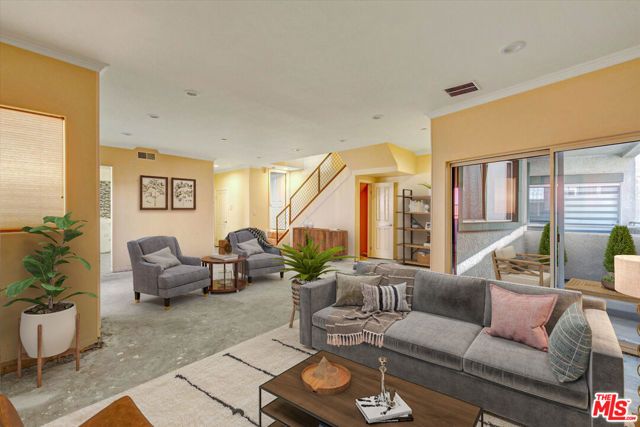 621 E Olive Avenue 106, Burbank, CA 91501