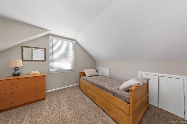 139 Arlyn Drive W, Massapequa, NY 11758