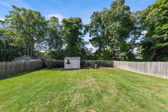 139 Arlyn Drive W, Massapequa, NY 11758
