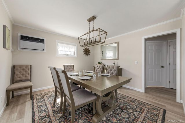 139 Arlyn Drive W, Massapequa, NY 11758