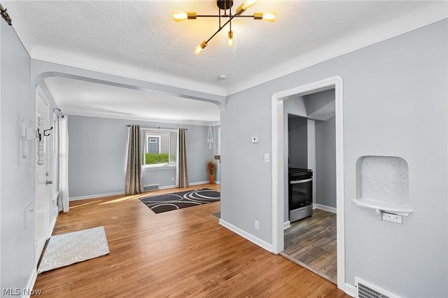 3268 W 142nd Street, Cleveland, OH 44111