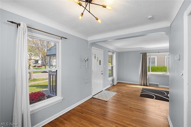 3268 W 142nd Street, Cleveland, OH 44111