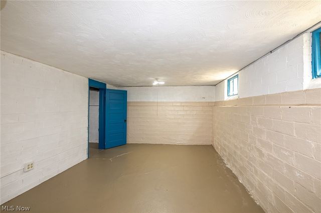 3268 W 142nd Street, Cleveland, OH 44111