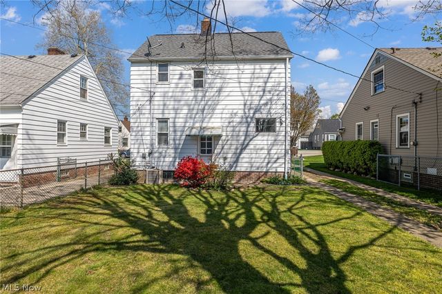 3268 W 142nd Street, Cleveland, OH 44111