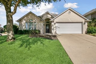 4301 Stonecrest Court, Fort Worth, TX 76244