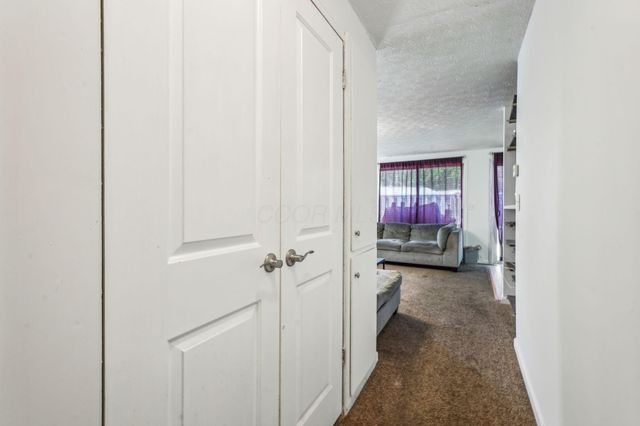 699 Cherry Hollow Road, A, Columbus, OH 43228