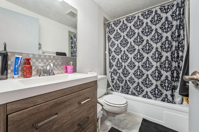 699 Cherry Hollow Road, A, Columbus, OH 43228