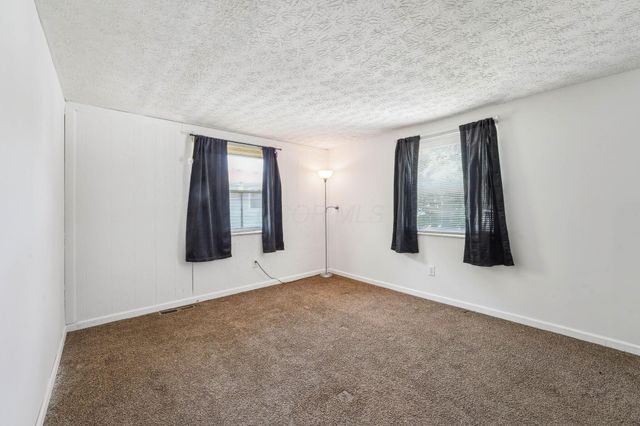 699 Cherry Hollow Road, A, Columbus, OH 43228