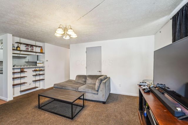 699 Cherry Hollow Road, A, Columbus, OH 43228