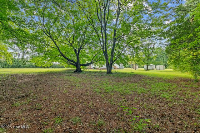 136 Smedley Lane, Maysville, NC 28555