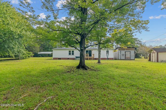 136 Smedley Lane, Maysville, NC 28555