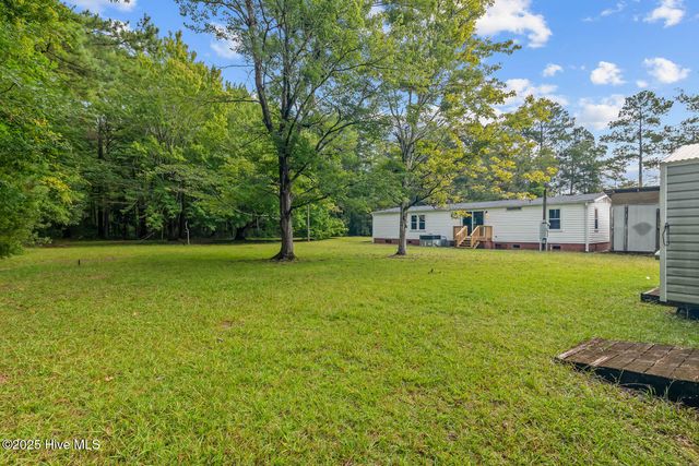 136 Smedley Lane, Maysville, NC 28555