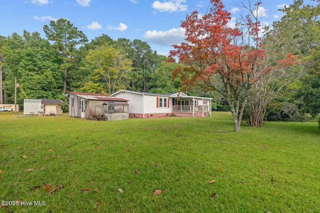 136 Smedley Lane, Maysville, NC 28555