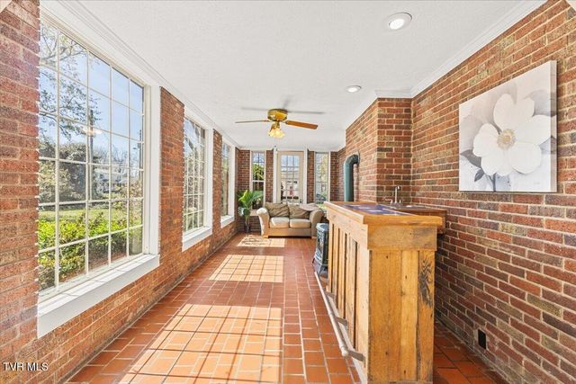 708 North Main Street, Elizabethton, TN 37643