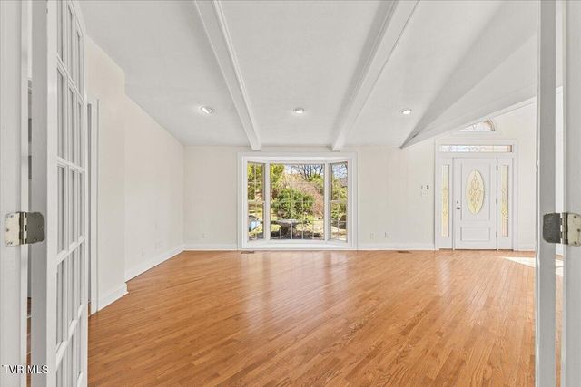 708 North Main Street, Elizabethton, TN 37643