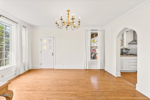 708 North Main Street, Elizabethton, TN 37643