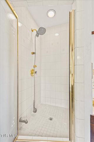 708 North Main Street, Elizabethton, TN 37643