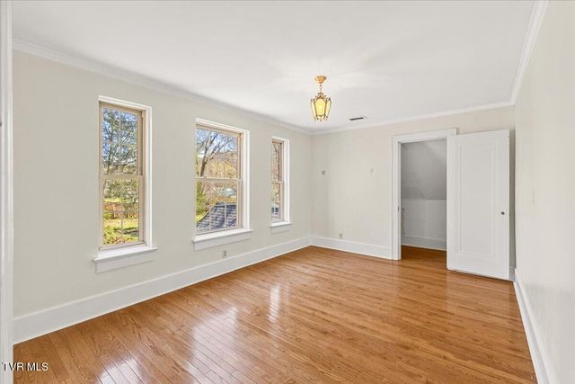 708 North Main Street, Elizabethton, TN 37643