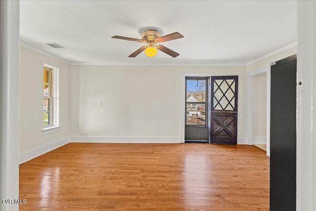 708 North Main Street, Elizabethton, TN 37643