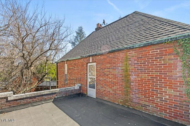 708 North Main Street, Elizabethton, TN 37643