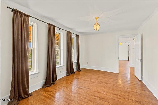 708 North Main Street, Elizabethton, TN 37643