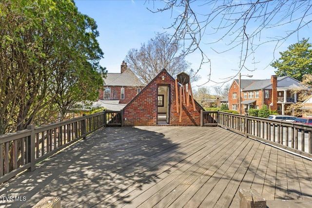 708 North Main Street, Elizabethton, TN 37643