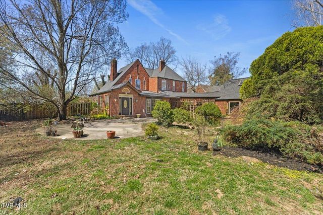 708 North Main Street, Elizabethton, TN 37643