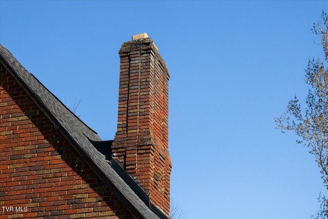 708 North Main Street, Elizabethton, TN 37643