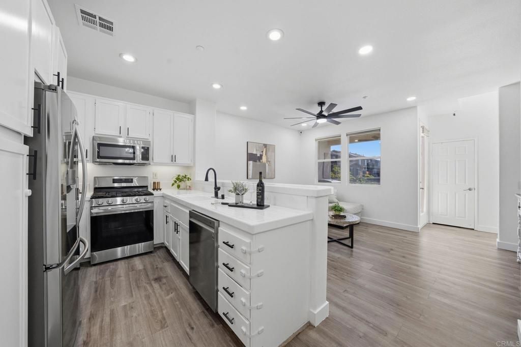 Image 5 of property listing at 1588 Sumac Place, Chula Vista, CA 91915