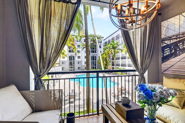 1690 Renaissance Commons Boulevard 1224, Boynton Beach, FL 33426
