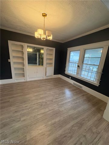 3355 E 118th Street E, Cleveland, OH 44120