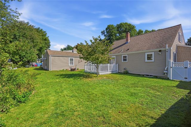 220 Williams Street, Cumberland, RI 02864