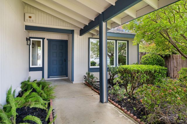 2812 Pintail Ct, West Sacramento, CA 95691