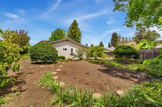 2812 Pintail Ct, West Sacramento, CA 95691