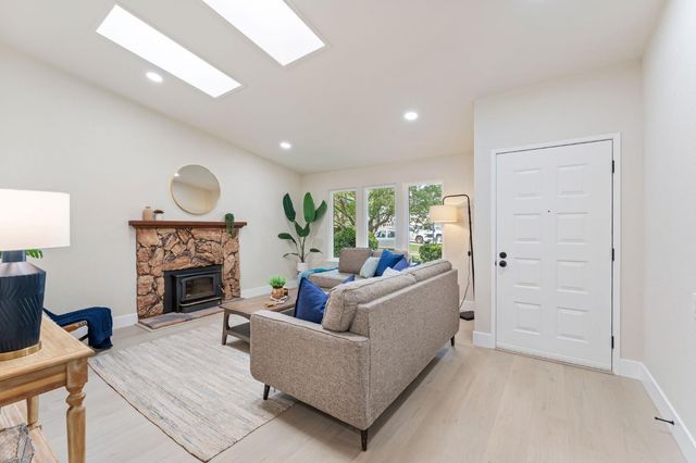 2812 Pintail Ct, West Sacramento, CA 95691