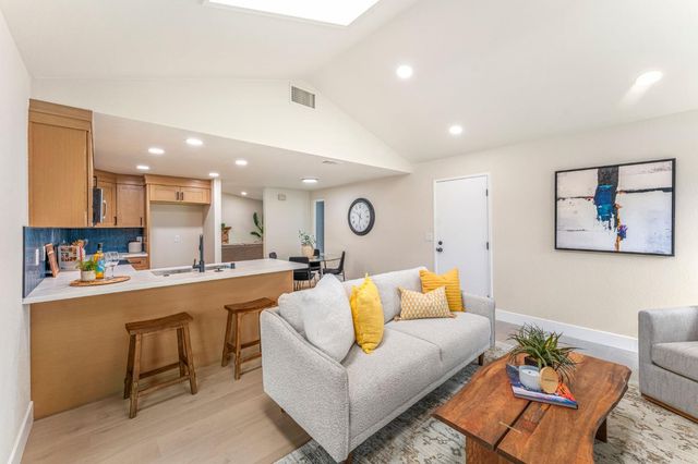 2812 Pintail Ct, West Sacramento, CA 95691