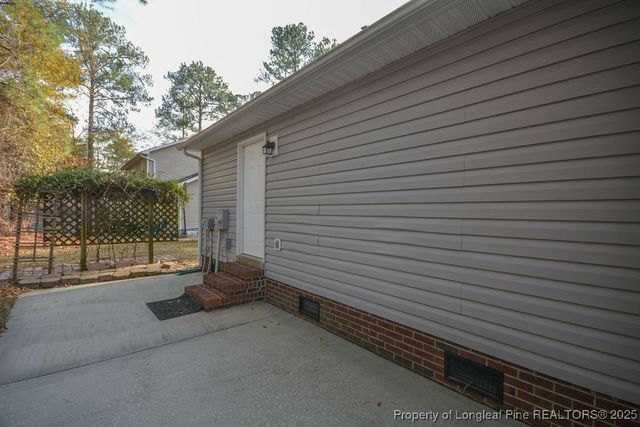 31 Crystal Point, Sanford, NC 27332