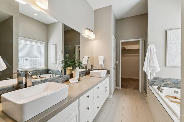 3551 N Rock Creek Lane, Garden City, ID 83703