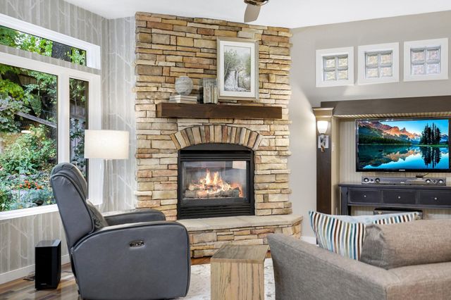 3041 Inverness Lane, Mound, MN 55364