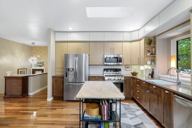 3041 Inverness Lane, Mound, MN 55364