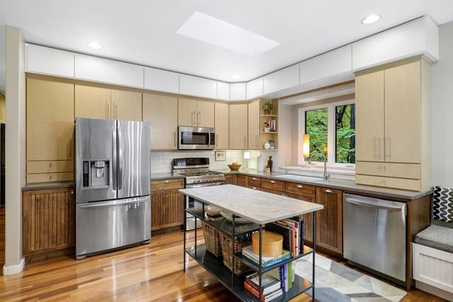 3041 Inverness Lane, Mound, MN 55364