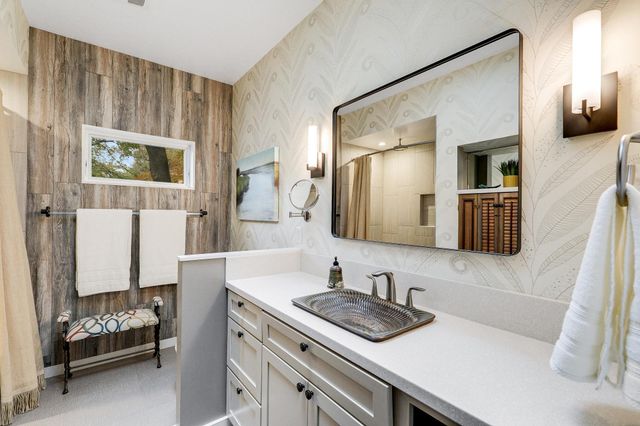 3041 Inverness Lane, Mound, MN 55364